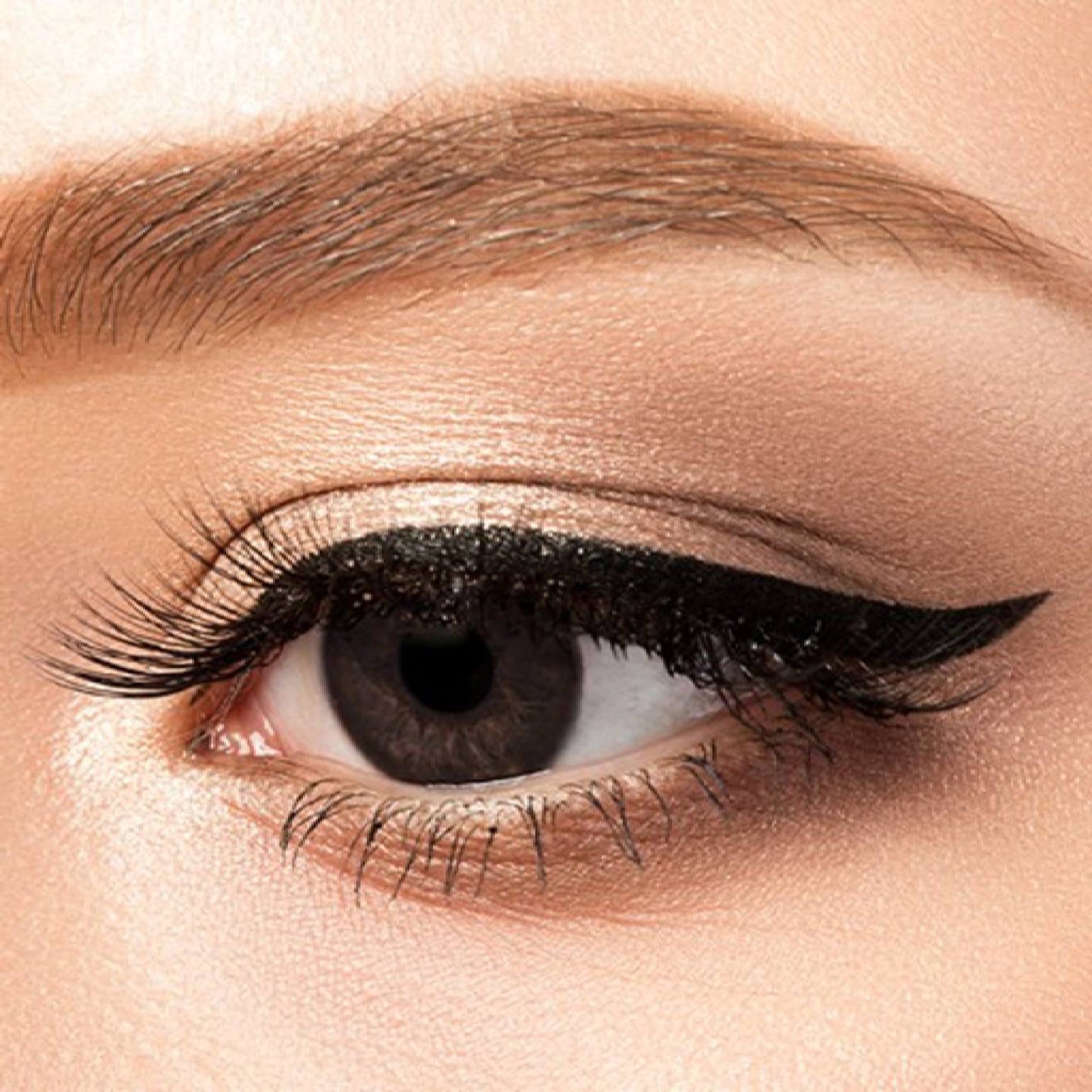 Vogue Delineador De Ojos Plumón Resist