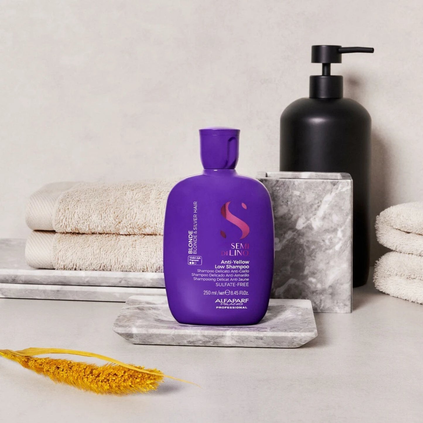 Alfaparf Semi Di Lino Blonde Anti-Yellow Low Shampoo - 250ML