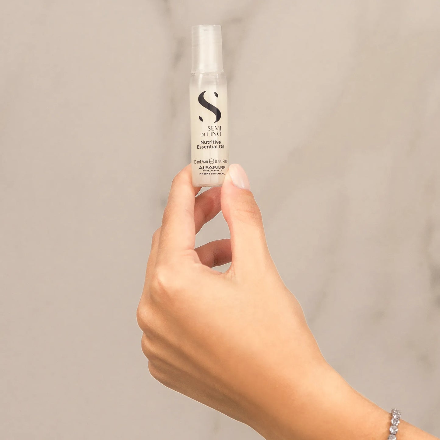Alfaparf Semi Di Lino Moisture Nutritive Ampolla Essential Oil - 13ML