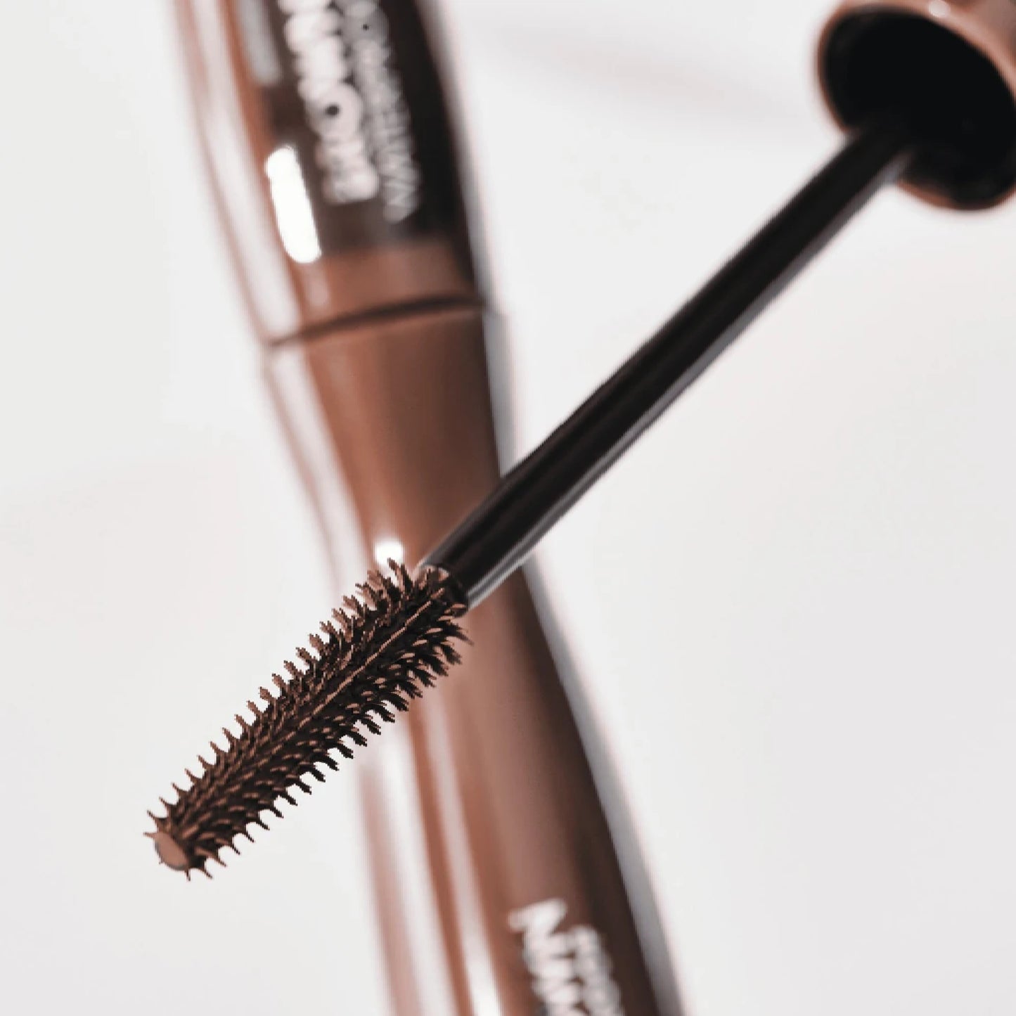 Catrice Máscara De Pestañas Voluminizadora Resistente Al Agua Glam & Doll Marrón