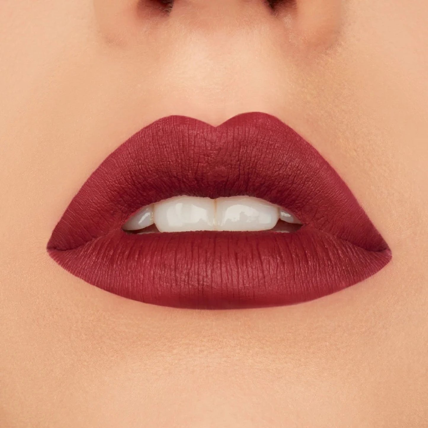 Vogue Labial Liquido Resist Larga Duración Mate - Expresa