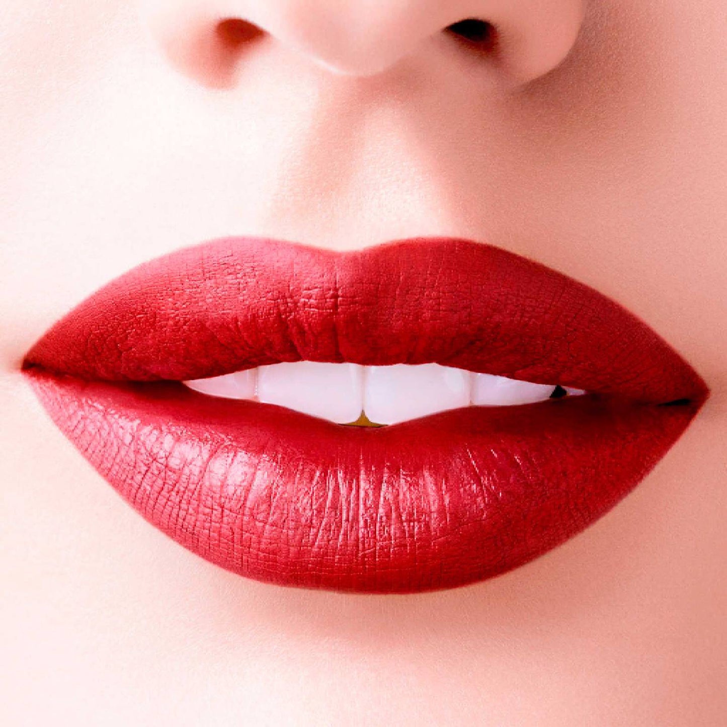 Vogue Labial En Barra Mate Colorissimo 8 Horas - Manzana Roja