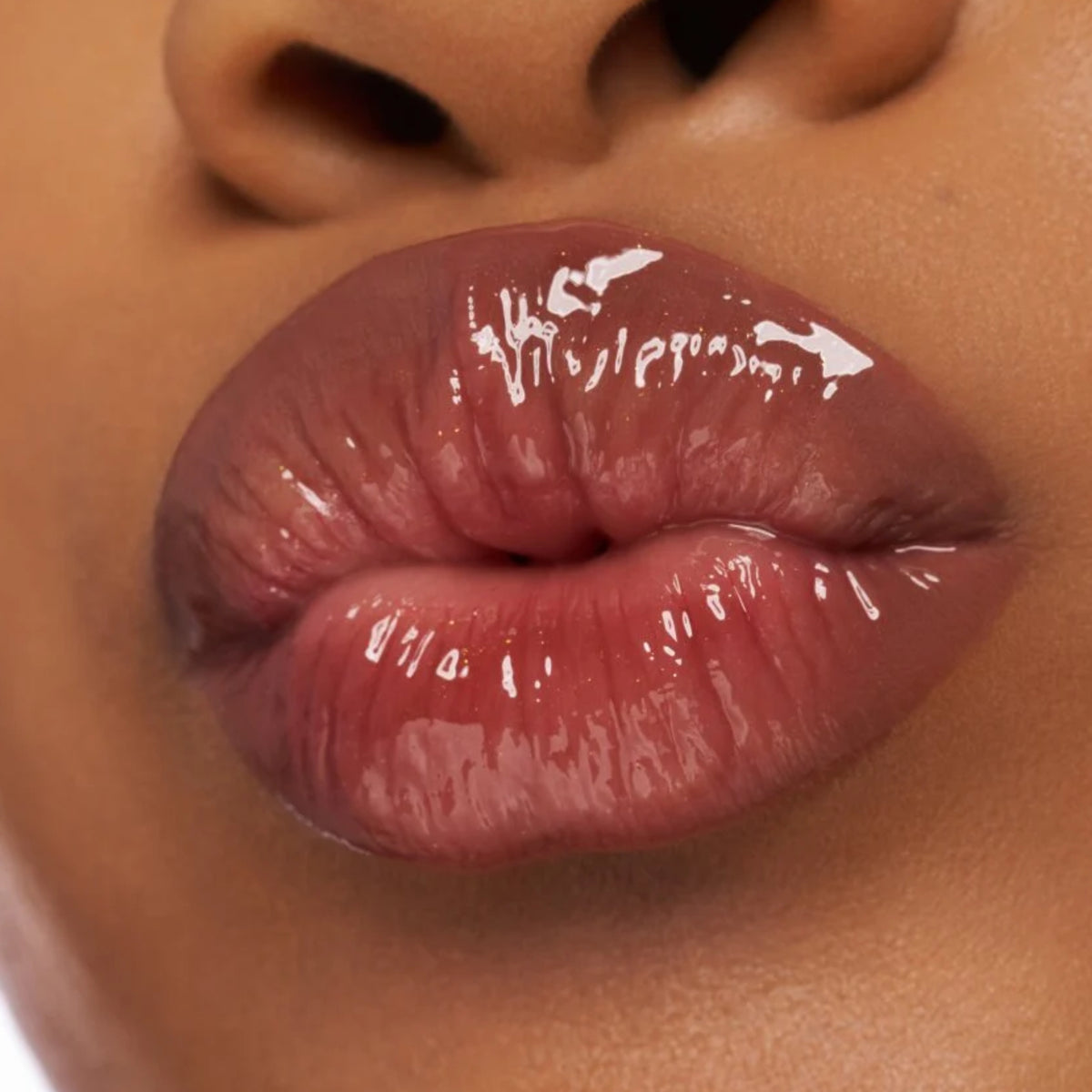 Essence Brillo De Labios Juicy Bomb Shiny - Choco Bomb