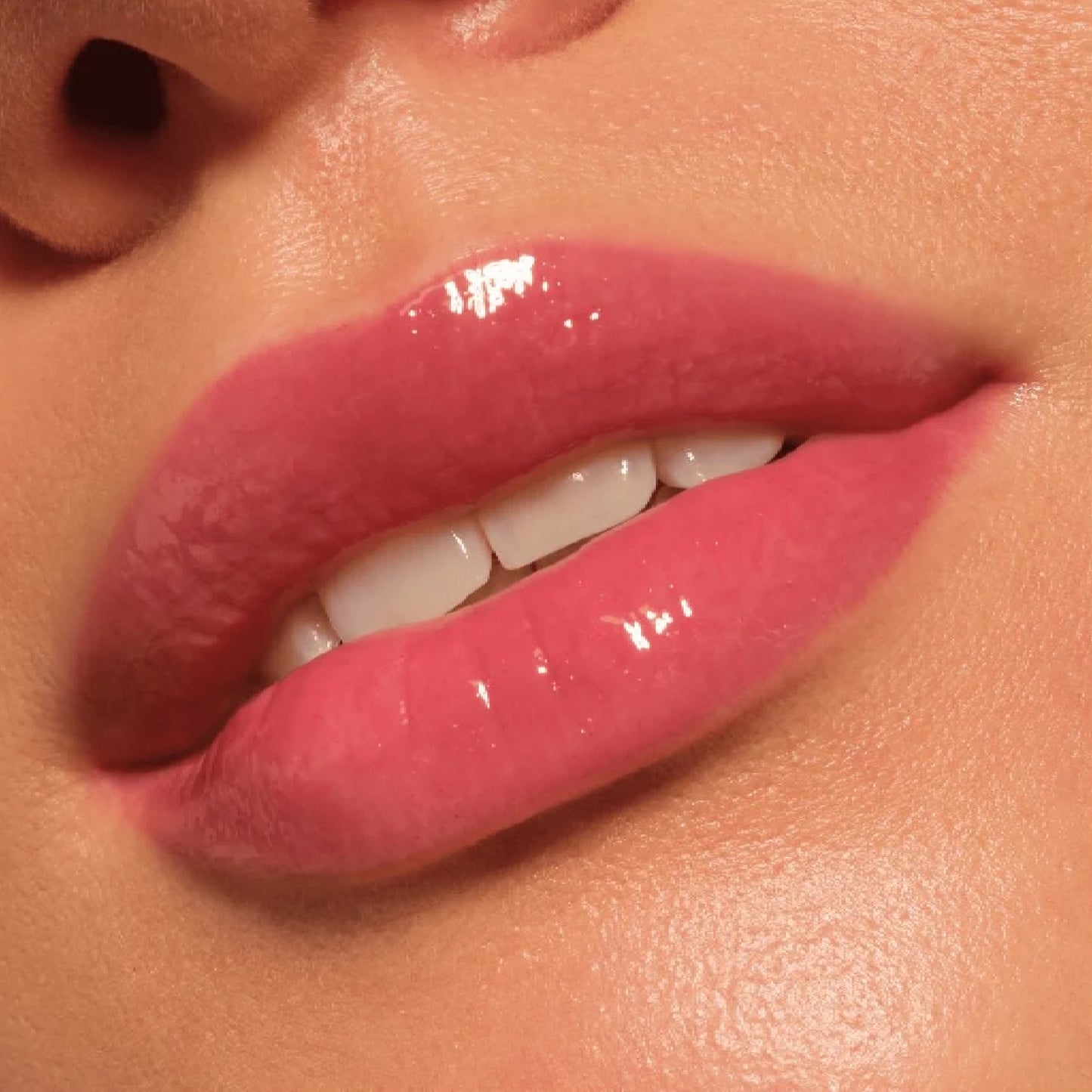 Catrice Brillo de labios Gloss Obsessed Lip Glaze 40 - Pout Of Office