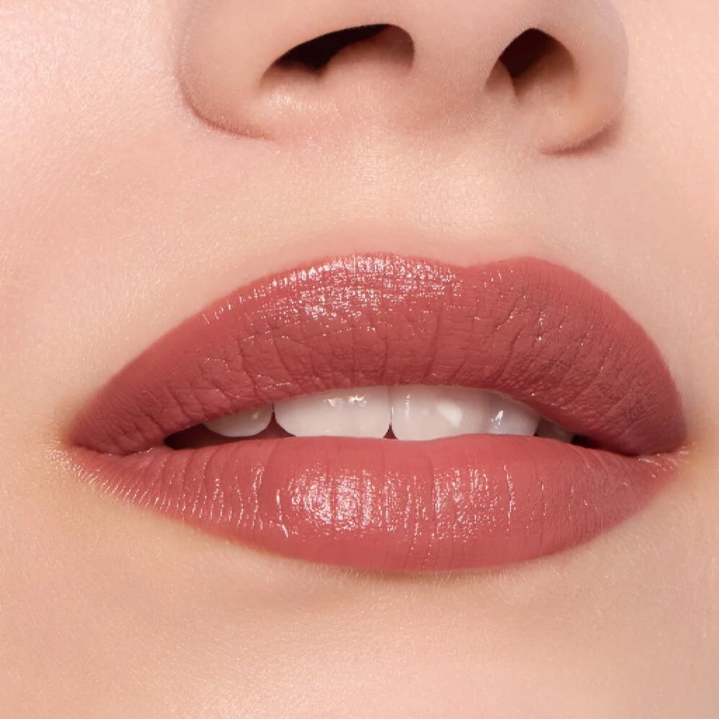 Catrice Lápiz Labial Creamy Nudes 010 - Mocha Me Happy